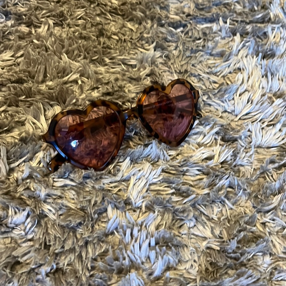 Cheetah print, heart shaped sunglasses